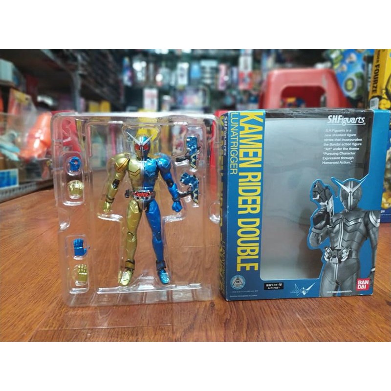 MÔ HÌNH CHÍNH HÃNG SHF KAMEN RIDER W LUNA TRIGGER