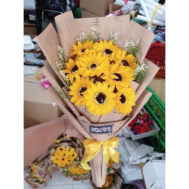 Hoa sáp hướng dương kèm hoa điểm