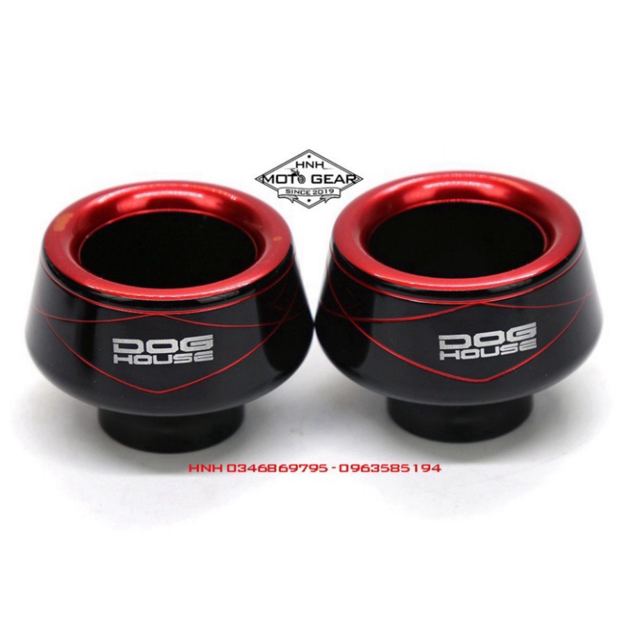 Gù Chống Đổ Trước Doghouse Cao Cấp