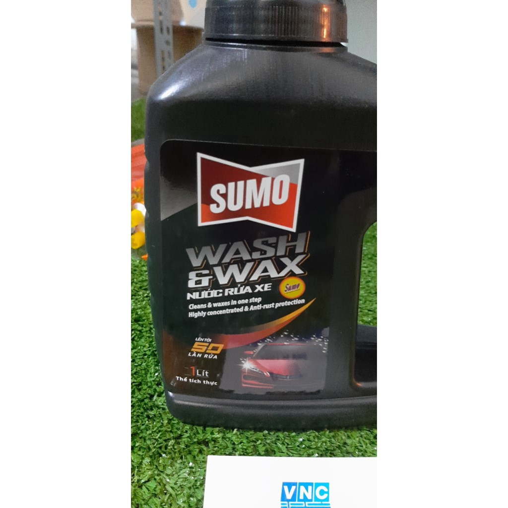 Nước rửa xe siêu bóng Sumo Wash & Wax chai 1 Lít