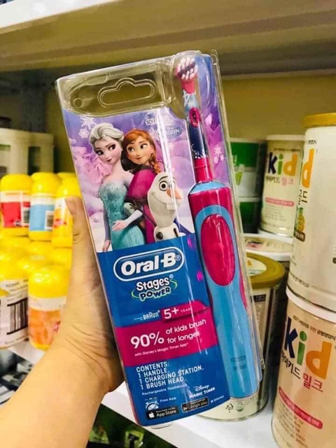 Bàn chải điện đánh răng tự động Oral-B