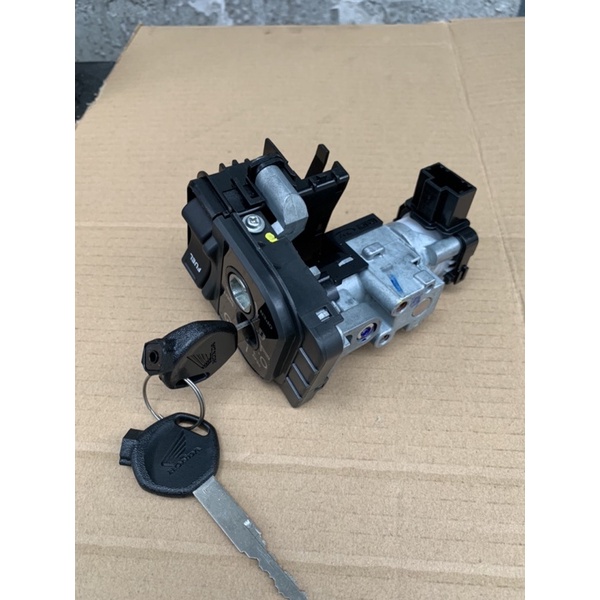 Ổ KHÓA AIR BALADE  125 ZIN