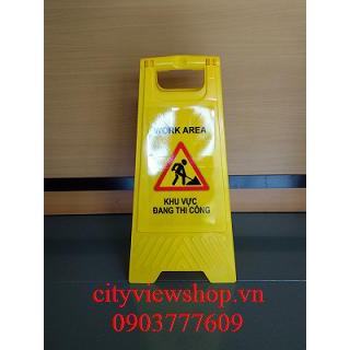 Biển báo chữ A đang thi công