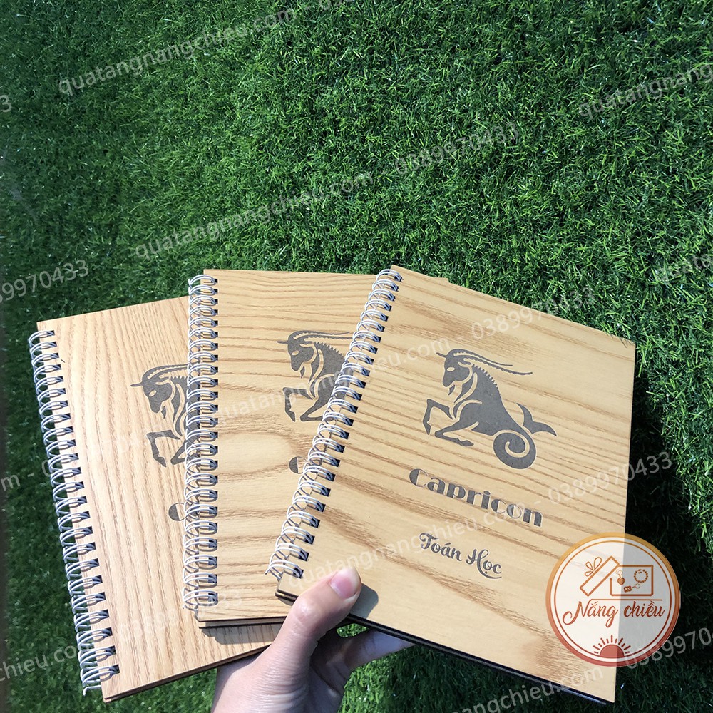 Sổ bìa gỗ gáy xoắn hiện đại - Thiết kế và khắc hình theo yêu cầu - Mẫu sổ khắc biểu tượng cung Ma Kết