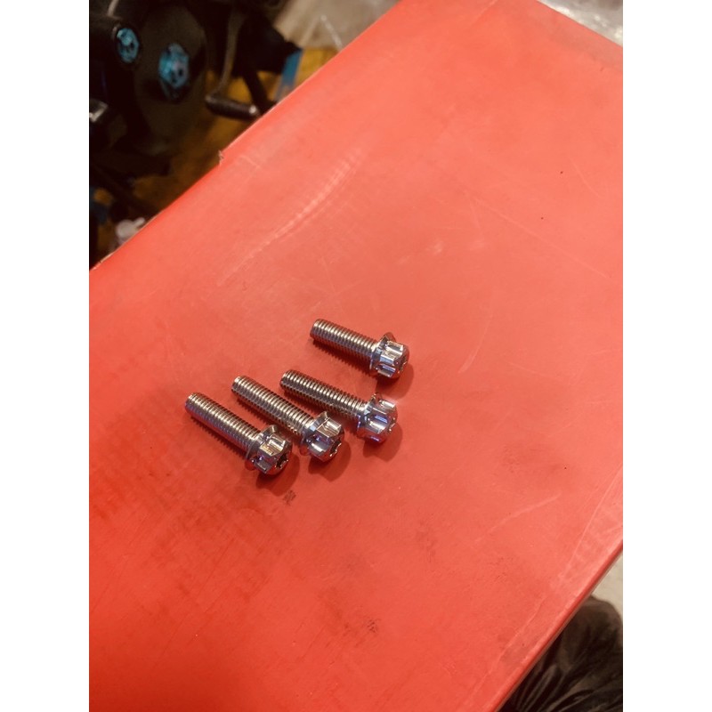 Ốc 8 ly 2 .5 phân trụ