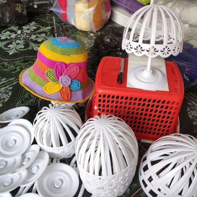Form Nhựa trưng nón mũ