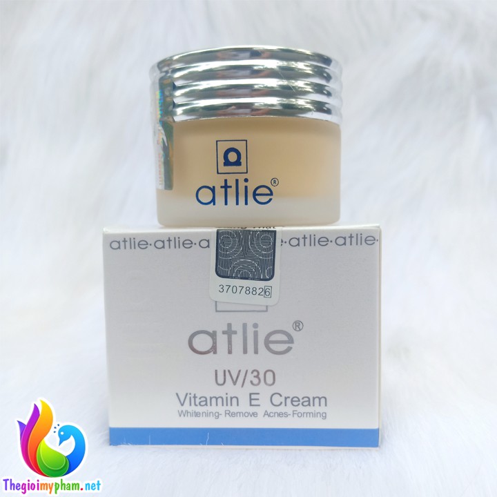 Kem Dưỡng Da Atlie Vitamin E Cream Cho Da Nhạy Cảm 15G