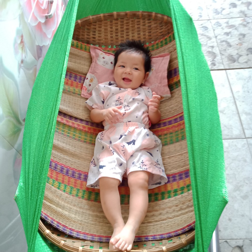 Võng xếp cho bé gồm võng và khung