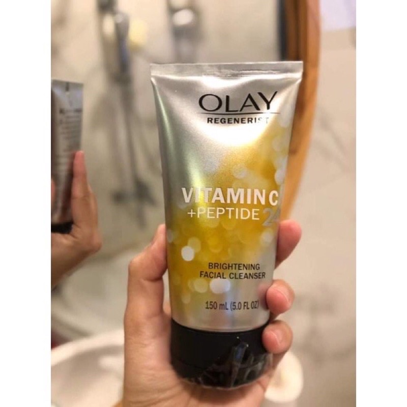 🍀 Sữa rửa mặt trắng da mờ thâm nám của Olay Vitamin C + Peptide 24