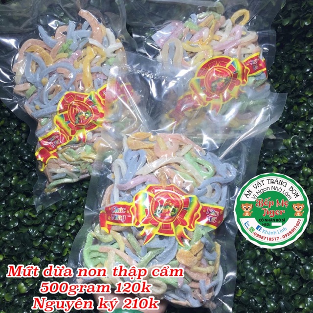 Mứt dừa non thập cẩm