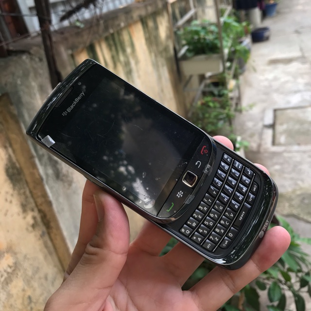 Điện thoại Blackberry 9800 đẹp 99% Zin Bảo hành 6 tháng