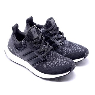 - giày adidas ultra boost gray and white