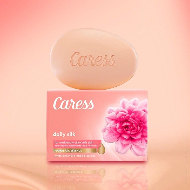 Xà bông cục dưỡng ẩm da Caress Daily Silk Floral Oil Essence 106g