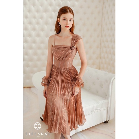 Váy lệch vai xinh xỉu