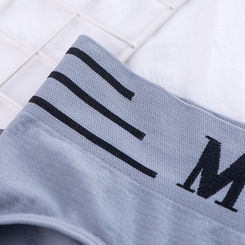 Quần lót tam giác co giãn 4 chiều kích cỡ thoải mái dành cho nam