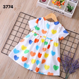 Đầm trái tim nhiều màu