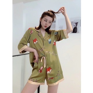 Pijama tay lỡ cánh dơi quần đùi Sherllar 5 lụa satin cao cấp quảng châu