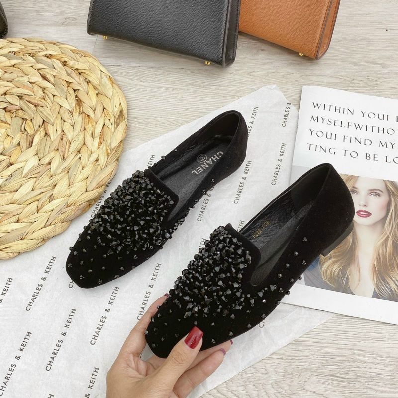 Giày lười slipon đế bệt đính đá