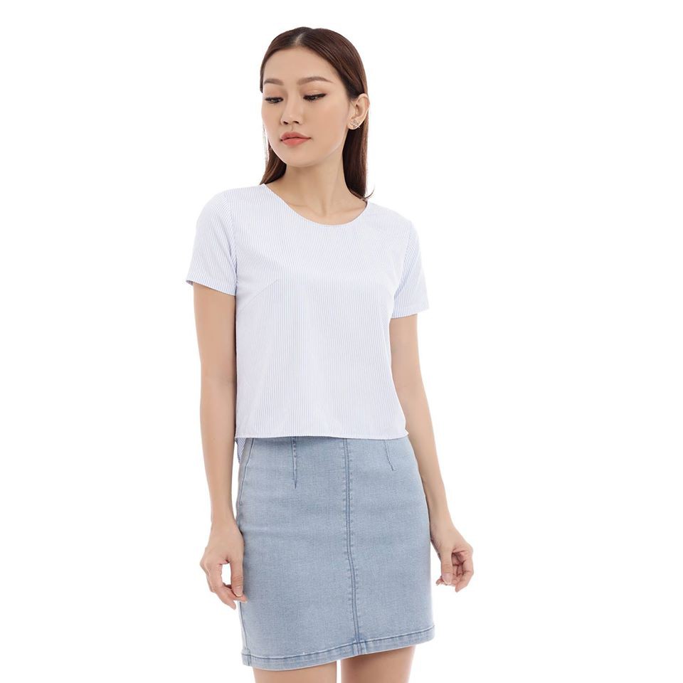 ÁO KIỂU XẺ TÀ XÉO SAU Size M - THƯƠNG HIỆU COUPLE TX