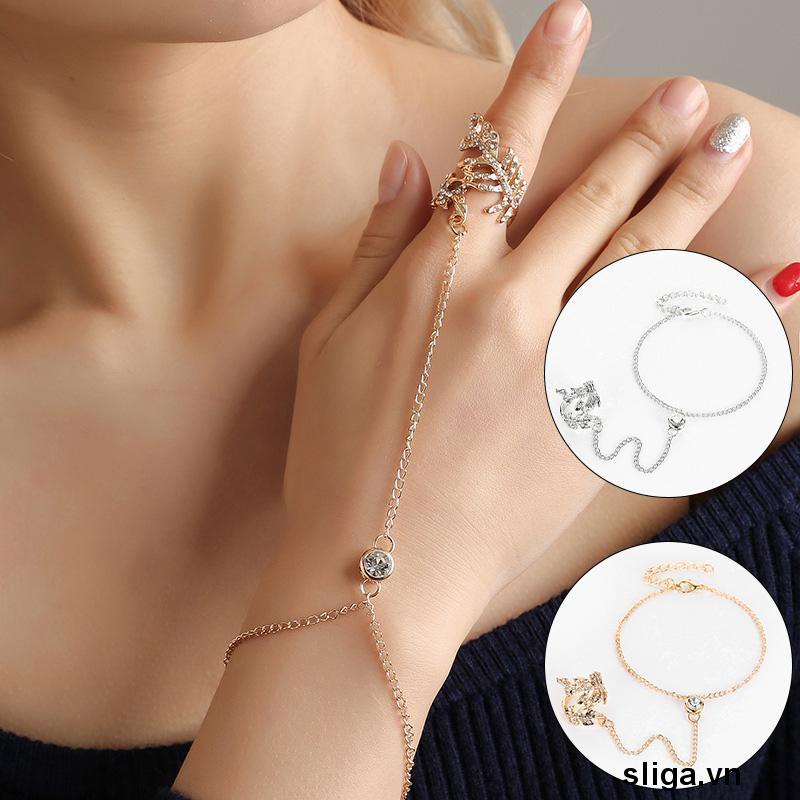 💌Vòng Tay Liền Nhẫn Hình Chiếc Lá Rỗng Đính Kim Cương Sáng Tạo Thời Trang Cá Tính Cho Nữ
