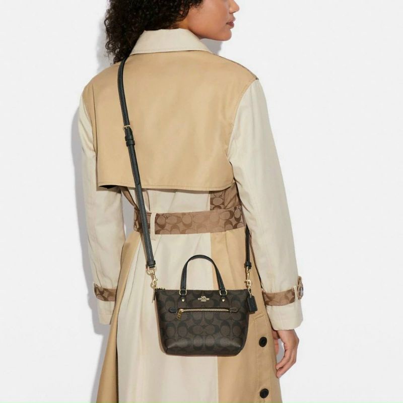 Túi coach mini chính hãng họa tiết chữ C