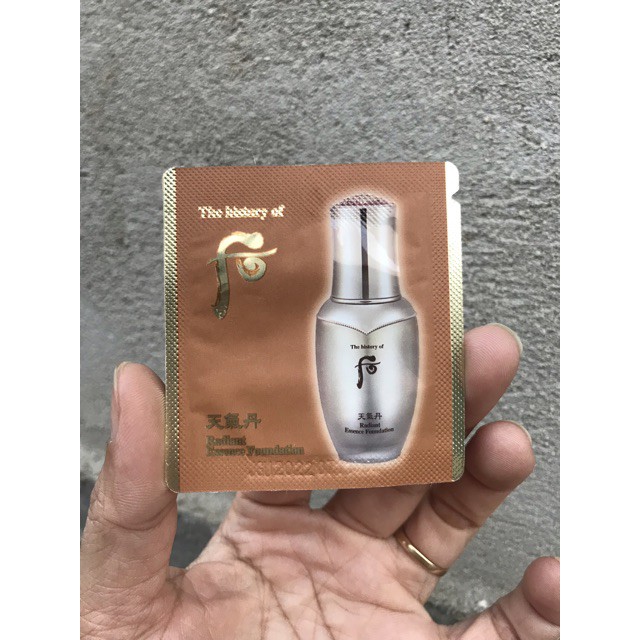 [GIÁ SỈ] 10 GÓI KEM NỀN TRANG ĐIỂM WHOO RADIANT ESSENCE FOUNDATION SPF35/++