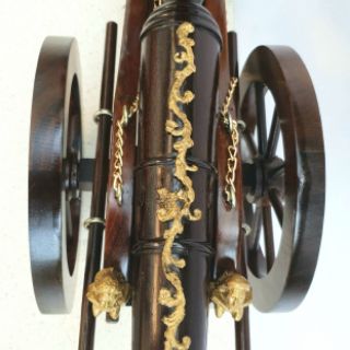 KỆ RƯỢU - XE PHÁO