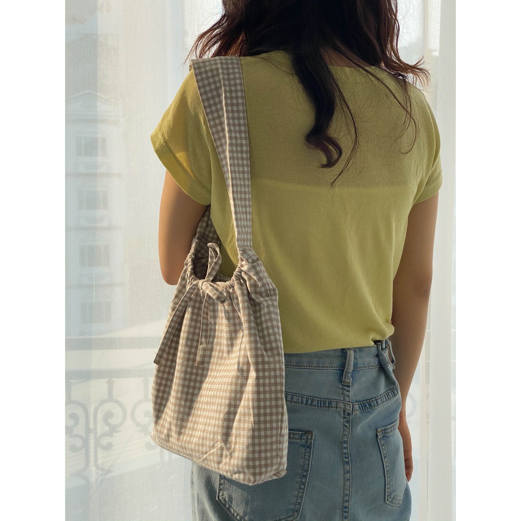 Túi vải kẻ rút chun Poesi RUCHED BAG