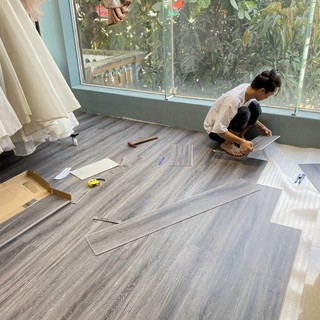 Sàn nhựa hèm khóa KT 935x150x4mm/tấm