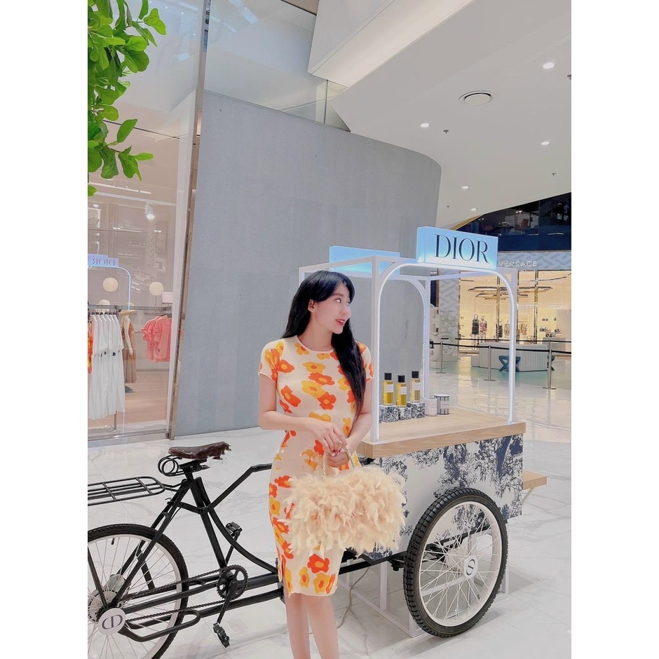 Đầm tay ngắn ôm body in hình bông hoa toàn đầm chất thun gân