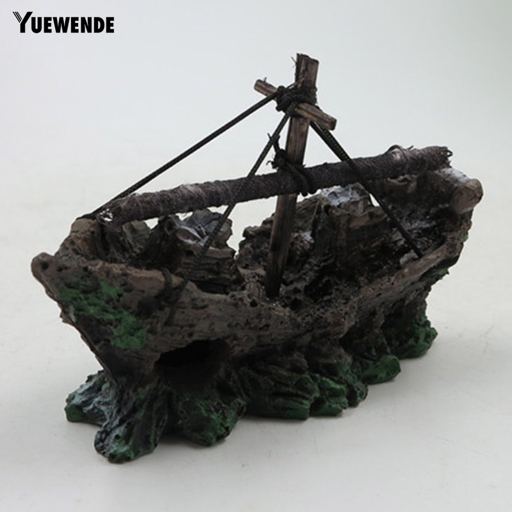 Mô hình tàu đắm bằng nhựa dùng trang trí hồ cá độc đáo