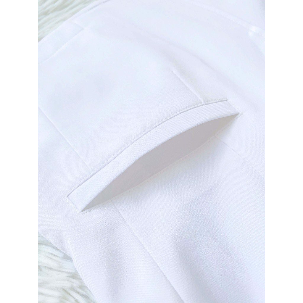 Blazer dài tay dài trắng_REAL