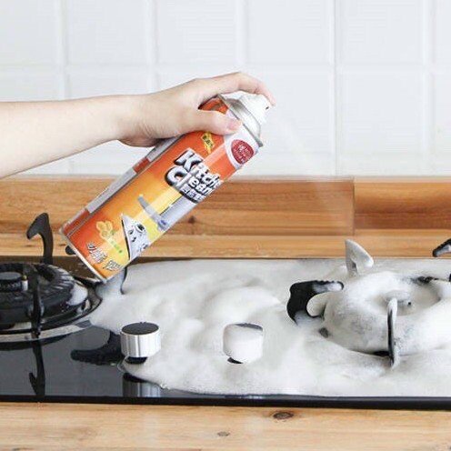 Bình xịt vệ sinh bếp bọt tuyết đa năng Kitchen Clear 500ml - Chai Vàng Cực Mạnh
