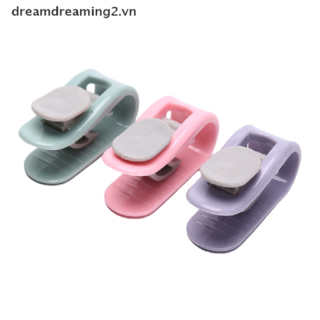 Kẹp Cố Định Ga Giường Bằng Nhựa Chống Trượt Tiện Lợi