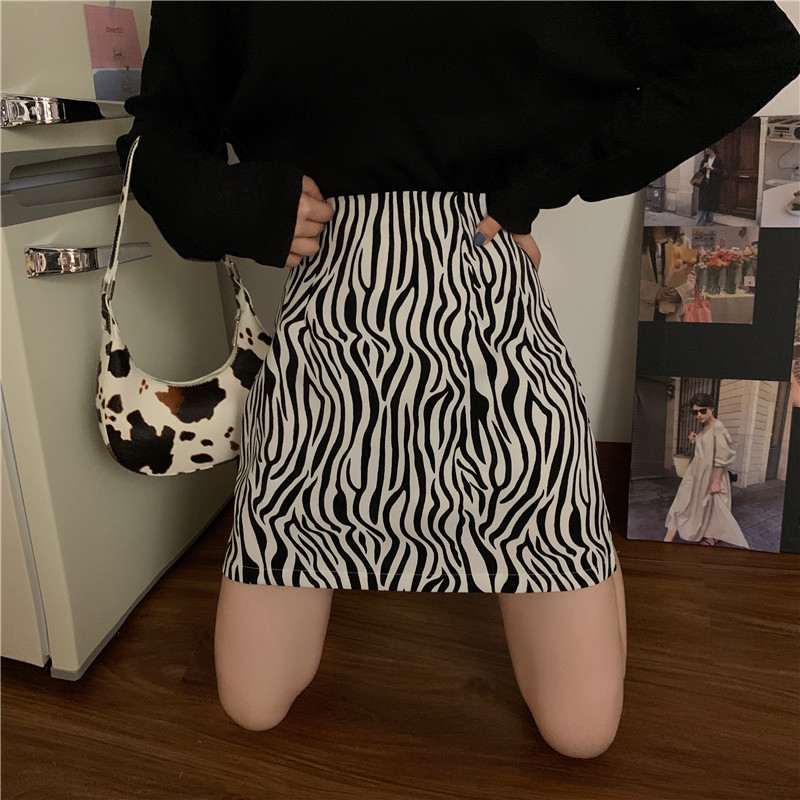 Váy Chữ A Lưng Cao Họa Tiết Ngựa Vằn