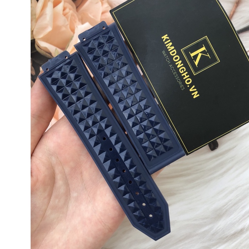 Dây đồng hồ HOT cao su vân to xanh Case 45 BIGBANG size 17 - 25 - 22