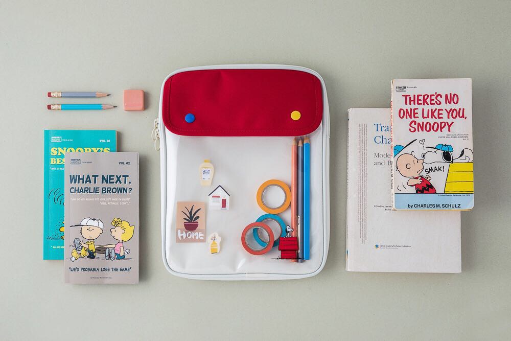 Túi Đựng Laptop / Máy Tính Bảng Ipad 11 / 13 Inch Chất Liệu Pvc Họa Tiết Snoopy Dễ Thương