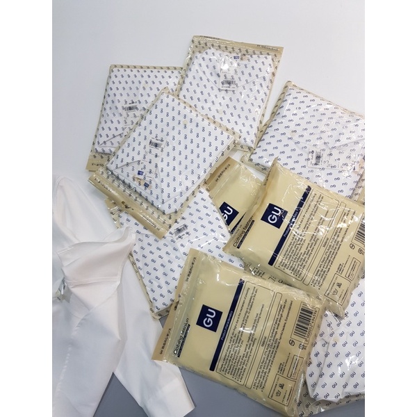 A33 - Áo sơ mi trắng GU vải dư xịn