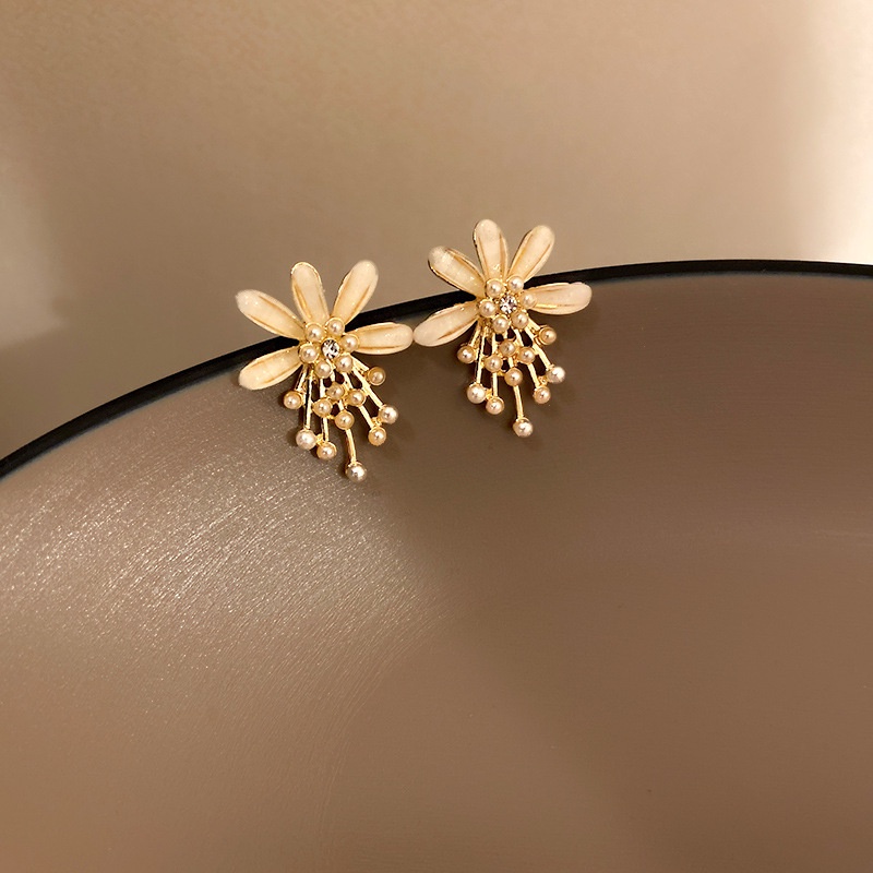 Bông Tai Thời Trang Hình Cánh Hoa Đính Ngọc Trai Phong Cách Hàn Quốc