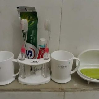 Bộ nhà tắm 4 món