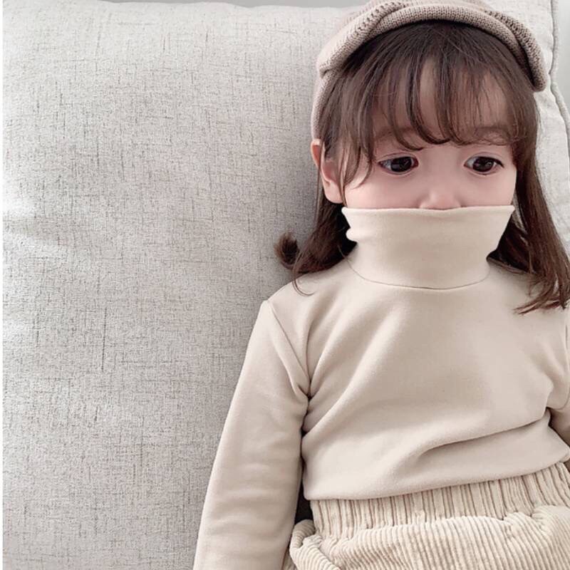 Áo giữ nhiệt cổ lọ (Vũ Thu Thuỷ)