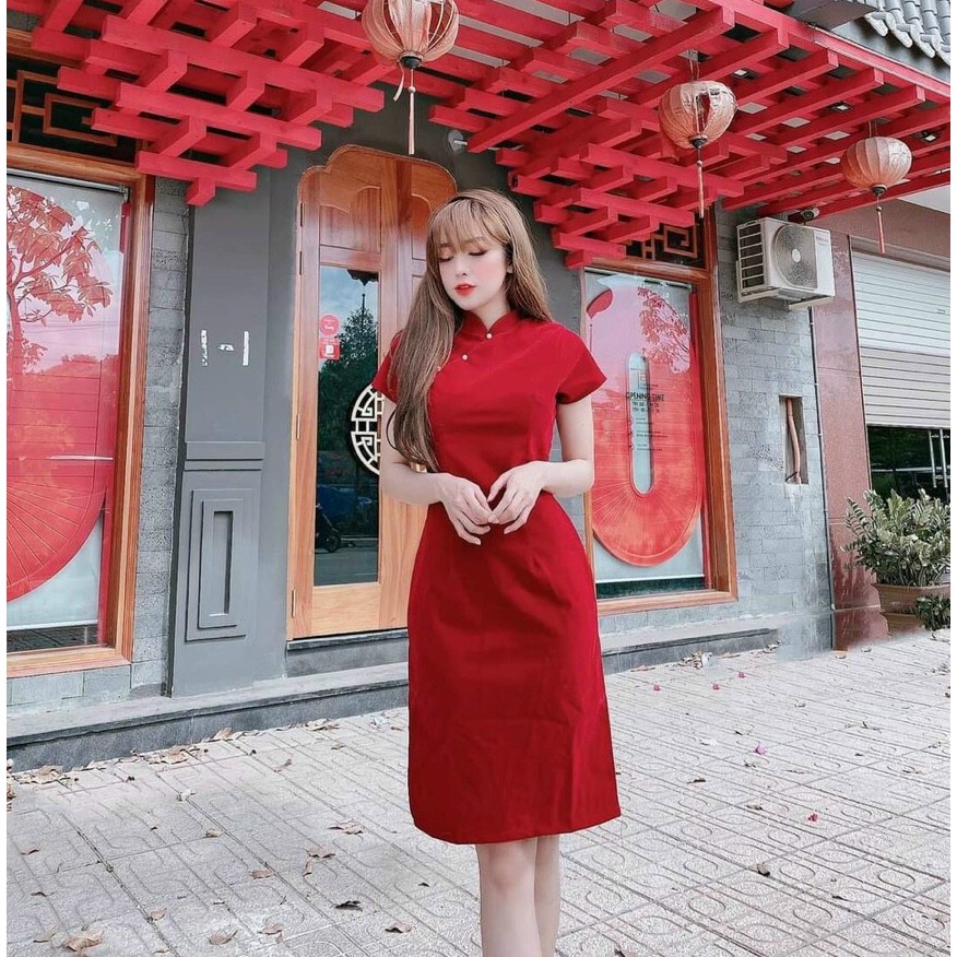 Đầm đỏ sườn xám cổ tàu đính cườm xịn xò