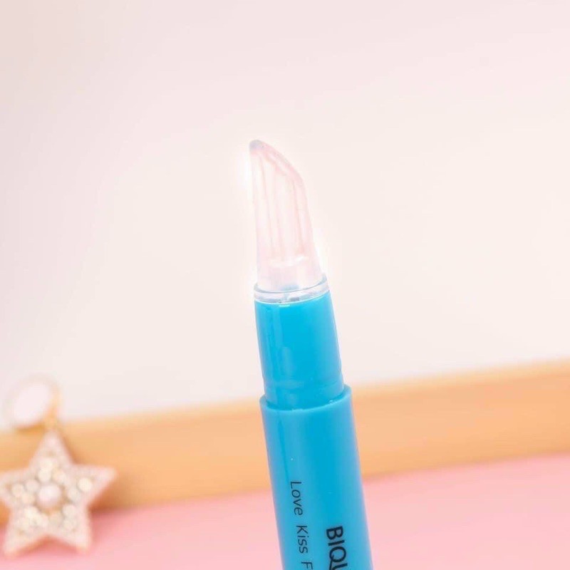 Gel khóa màu son môi lâu trôi chống dính tiện dụng