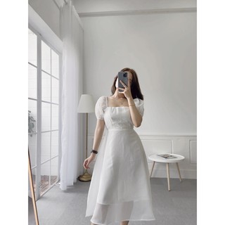 Đầm trắng cổ U đính nút ngọc