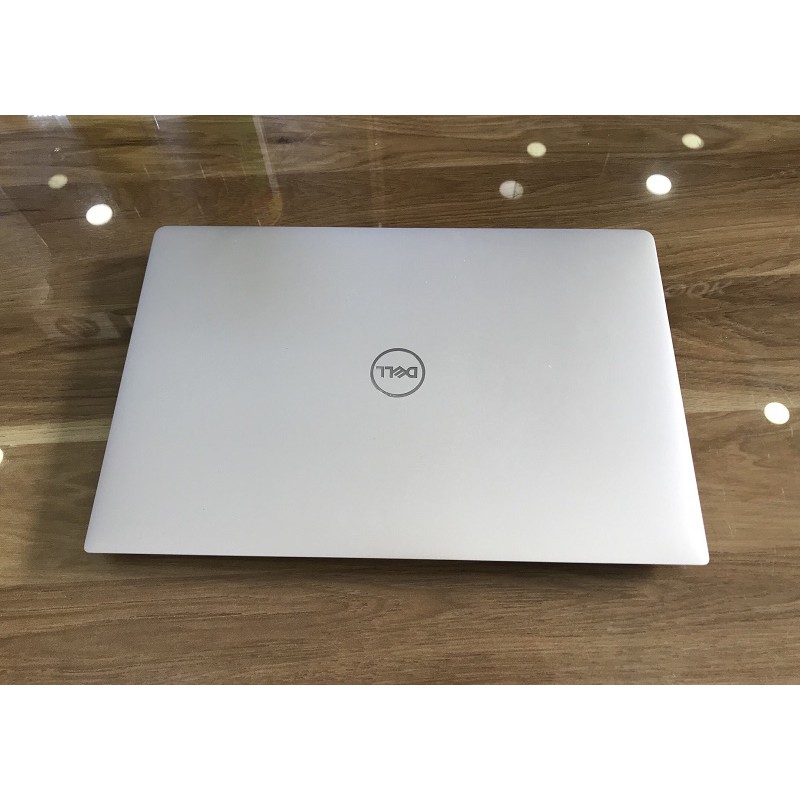 Laptop DELL XPS 13 9370-core i7, ram 8G, SSD 256G, 13.3 inch giá rẻ đẳng cấp doanh nhân