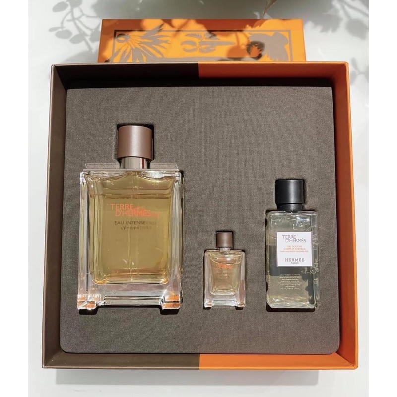 Set Nước hoa Nam HerMes Terre d’HerMes Eau Intense Vetiver 3 món - Nước hoa 100ml  - Mini cùng loại 5ml - Sữa tắm 50ml