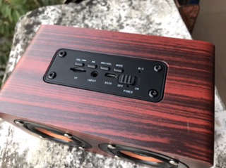 Loa Bluetooth gỗ siêu hay - W5