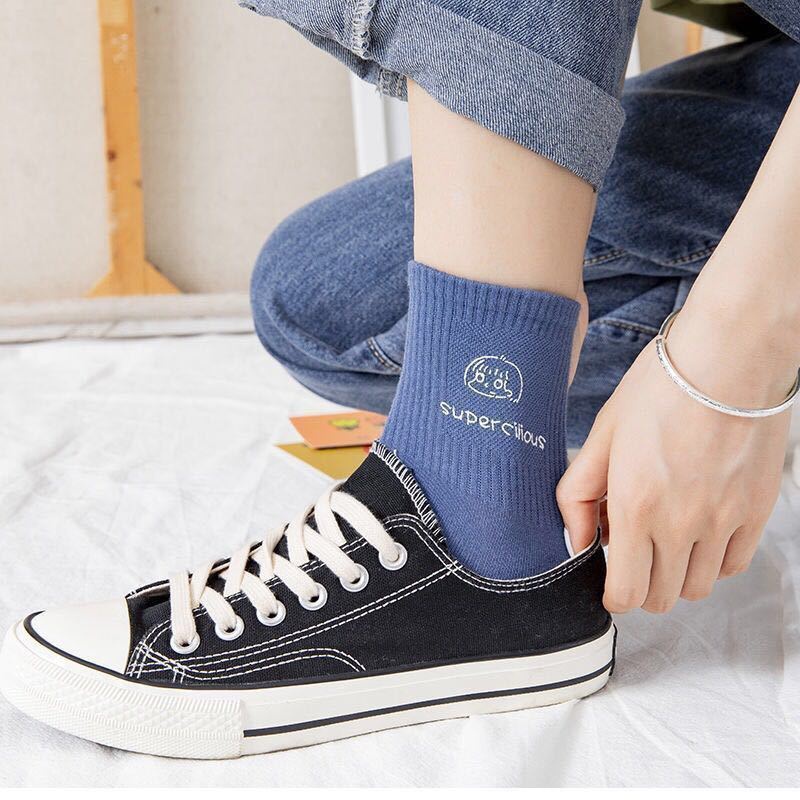 Vớ Thể Thao Ống Lửng Màu Sắc Trơn Phong Cách Hàn Quốc Cho Nam Và Nữ