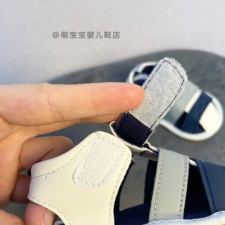 Giày xăng đan đế mềm chống trượt dành cho bé tập đi Walkers