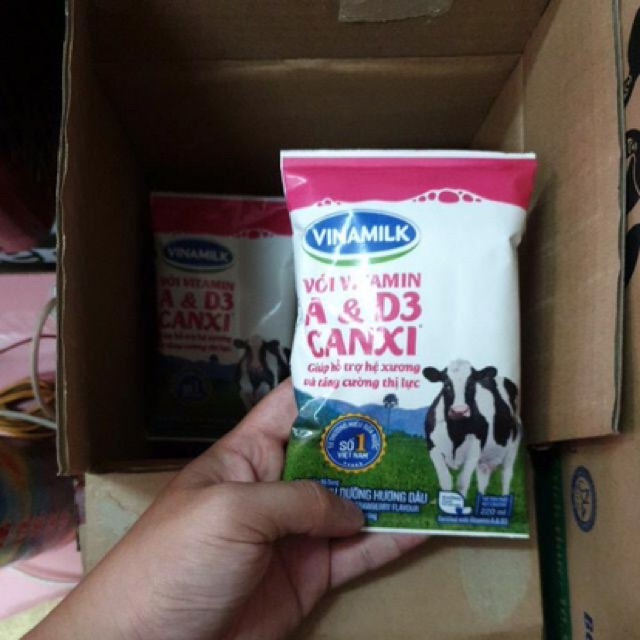 Sữa bịch Vinamilk (48 bịch x 220ml)